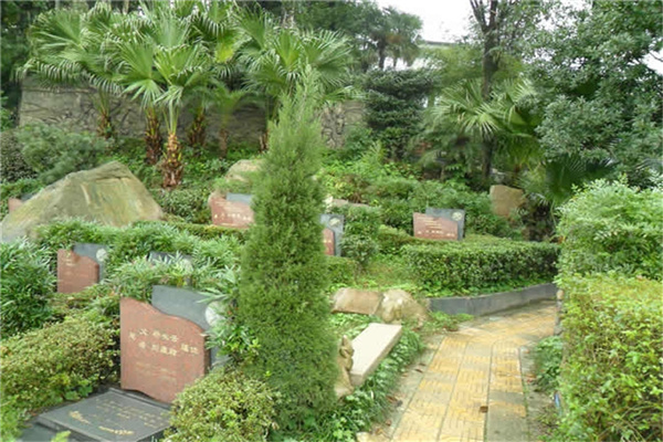 洪家坡公墓景观图