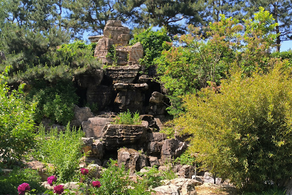 灵山宝塔陵园景观图