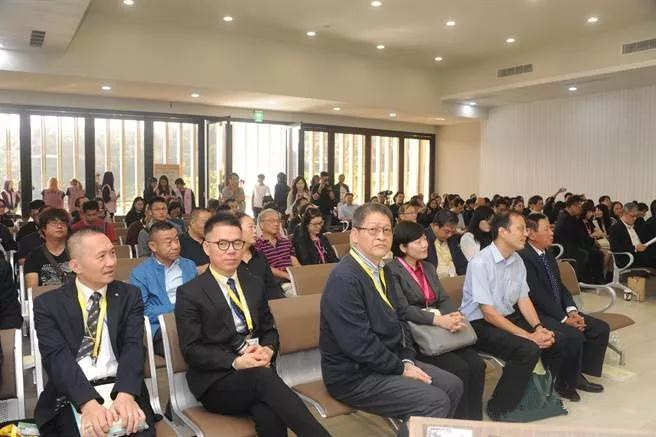 亚洲殡葬联盟教育会议及绿色殡葬论坛在福禄寿生命艺术园区举行，有5个国家代表出席。.jpg