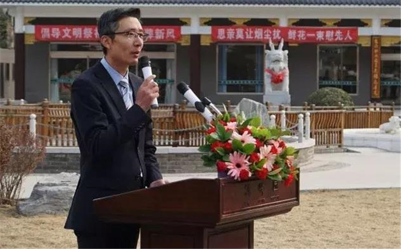 桃峰集团副总经理陈庆雷发表动员讲话
