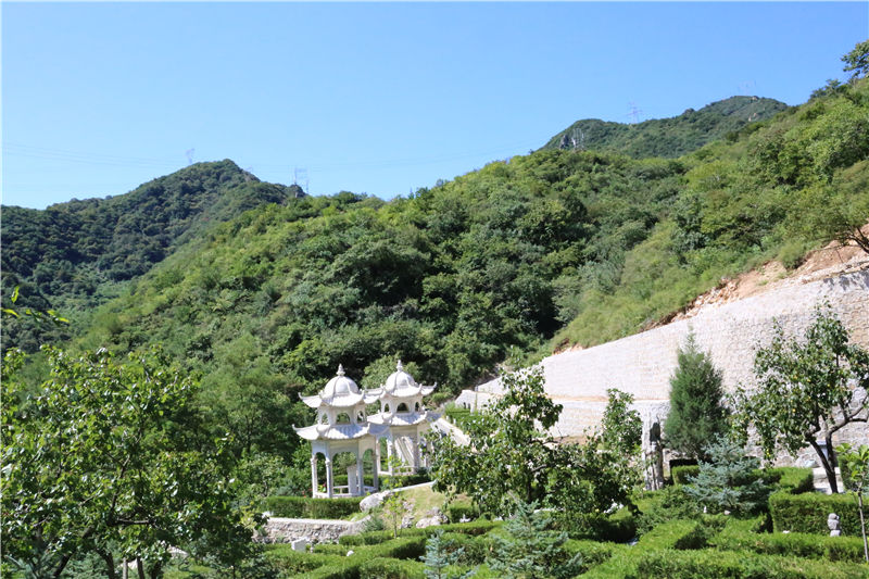 怀柔九公山长城纪念林景观图