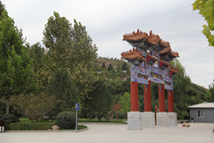 毗邻北京的灵山宝塔陵园成为了父亲的长眠之所