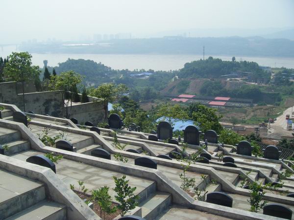 重庆金鳌山陵园墓区