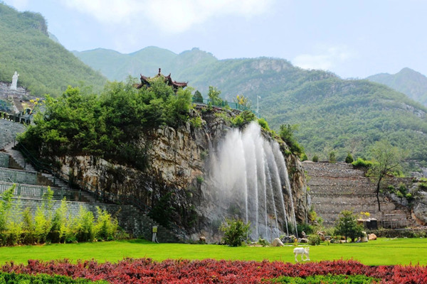 桃峰陵园景观