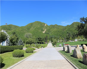 天寿陵园环境