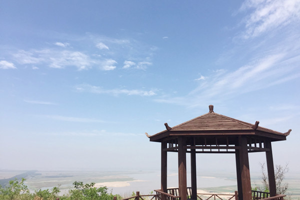 黄河北邙陵园景观图