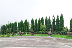 重庆南岸区灵安陵园地址在哪里？距离长江有多远？公墓预约电话及价格多少