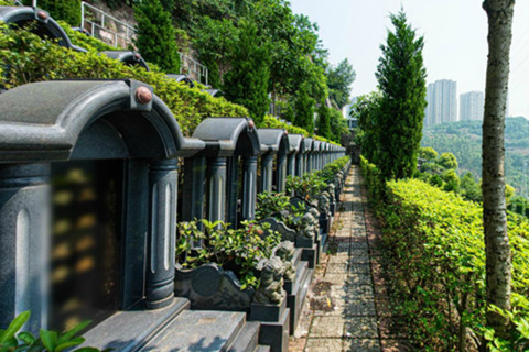 重庆市寺坪陵园墓型介绍：中式传统墓