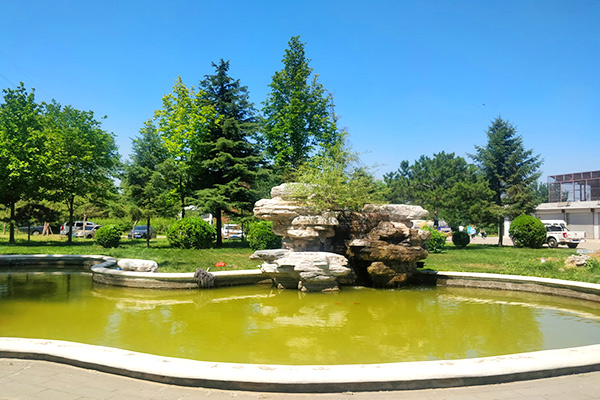 万桐园公墓景观图