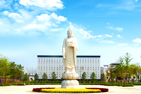 天津玉佛寺寝宫景观图