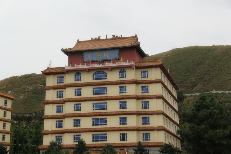 灵山宝塔陵园千佛塔