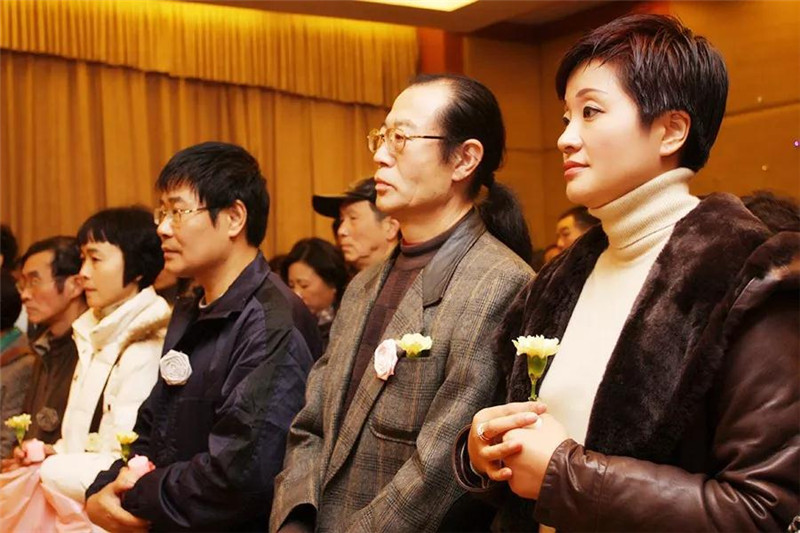 星星港冬至追思会暨全球亮烛纪念活动.jpg