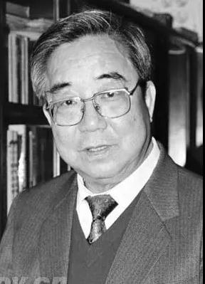 邓起东院士