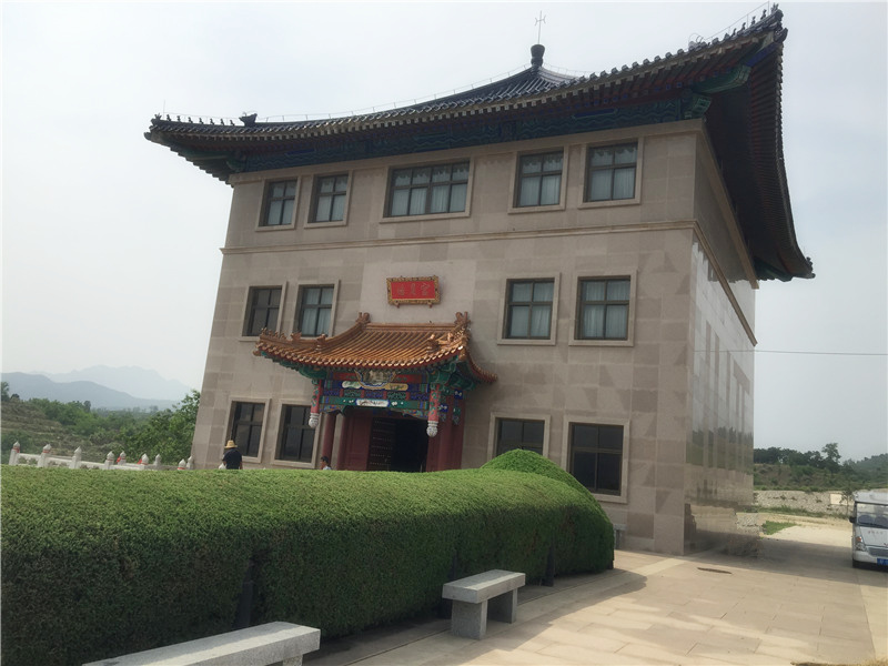 世界华侨陵园皓月宫