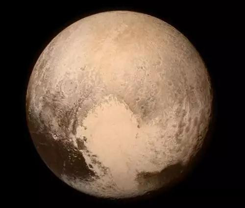 新视野号拍摄的冥王星心形暗斑