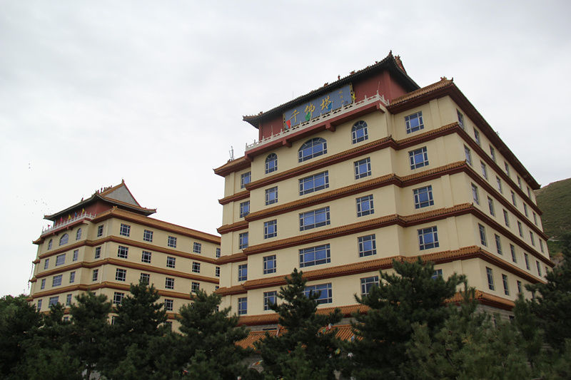 灵山宝塔陵园千佛塔