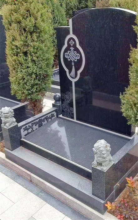 凤凰山立碑双穴