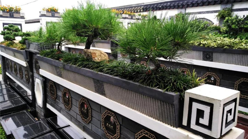静逸坊，碑顶景观花坛