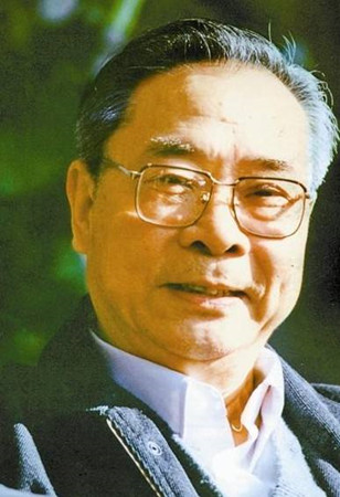 著名诗人李瑛