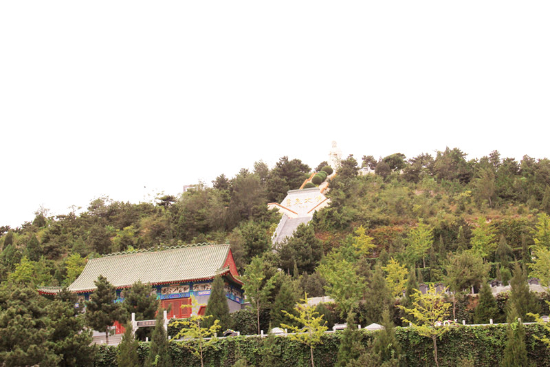 灵山宝塔陵园环境