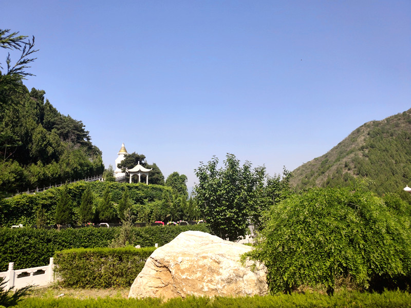 盘龙台公墓环境
