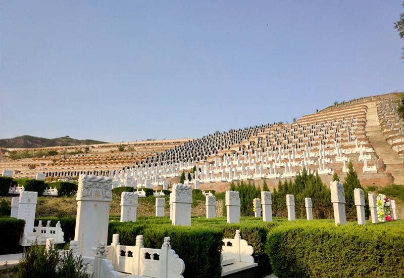 炎黄陵园墓区