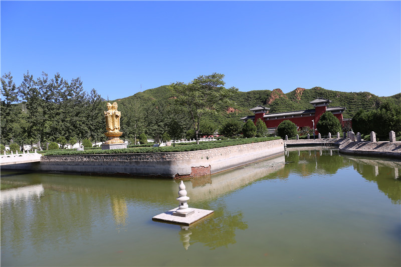 昌平凤凰山陵园环境