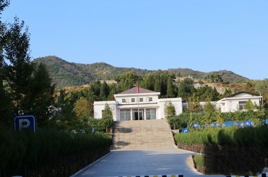 宝云岭墓园景观
