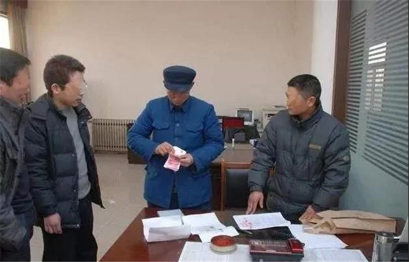 农民工最高领两万元殡葬补助金