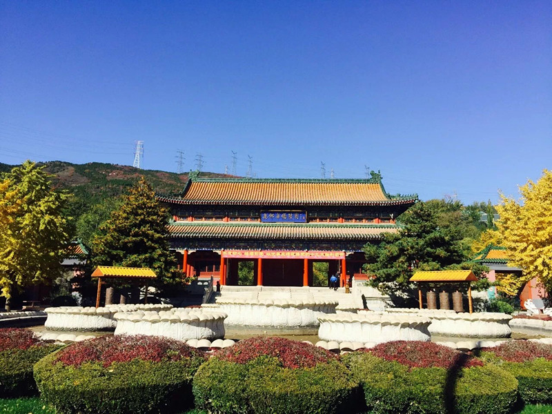 万佛华侨陵园景观图