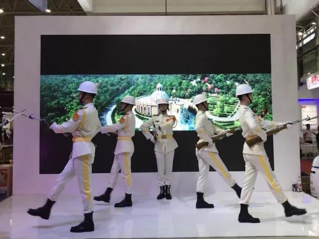 北京九公山长城纪念林仪仗队