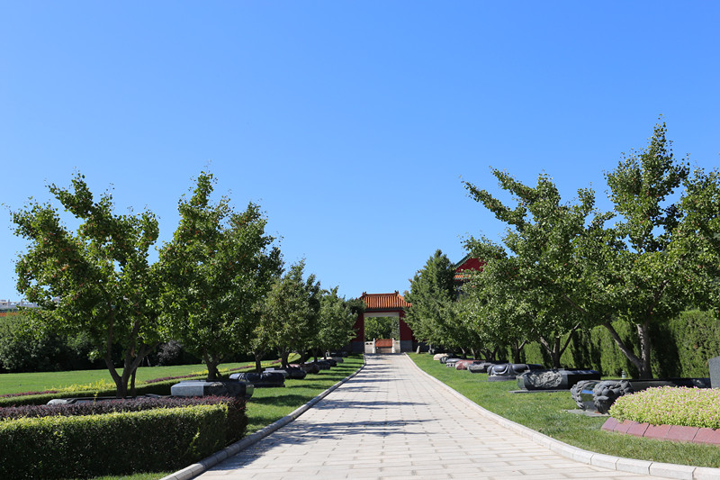 北京天寿陵园景观图