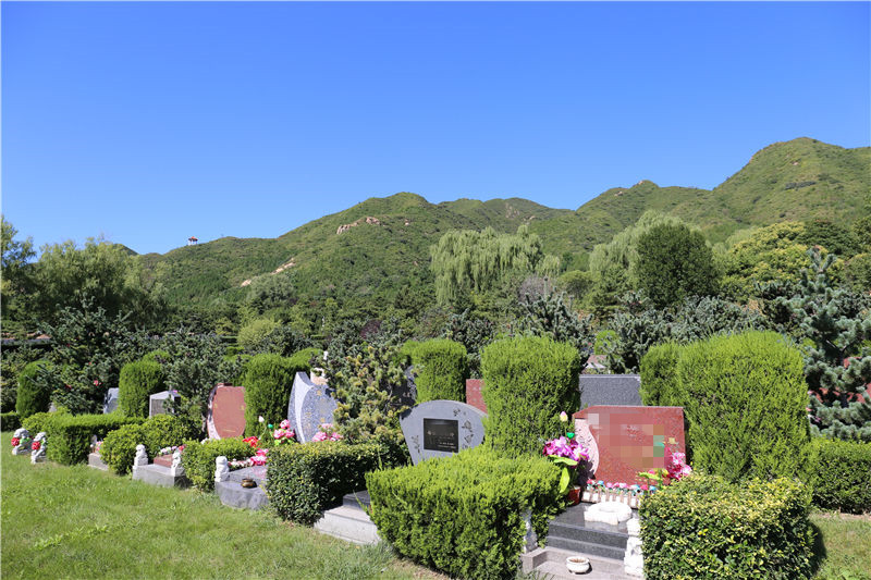 天寿陵园景观图