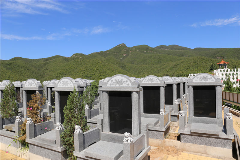 炎黄陵园墓区图片