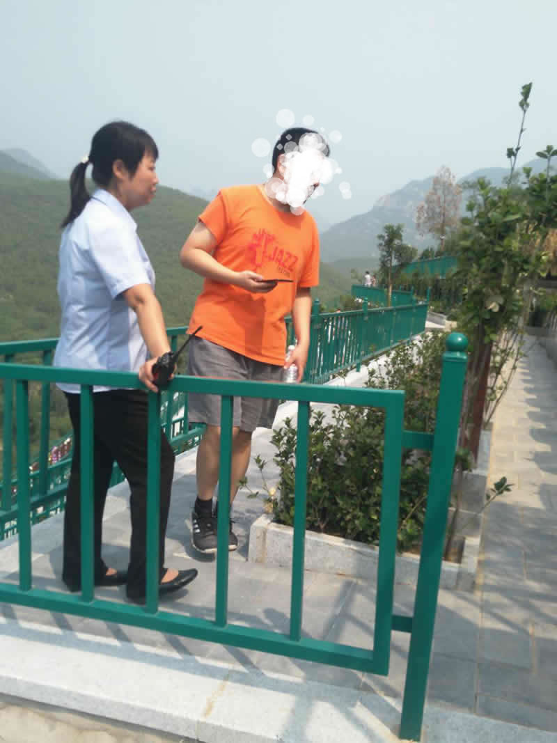 桃峰陵园业务员