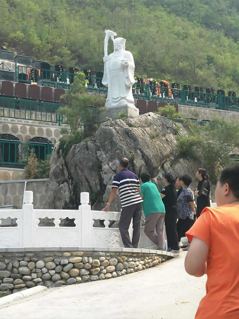 桃峰陵园园区景观