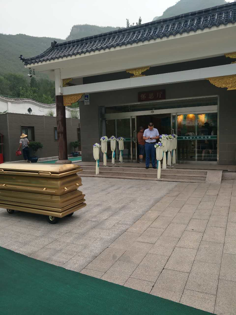 桃峰陵园告别厅
