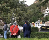 全面考虑直奔九公山长城纪念林选墓