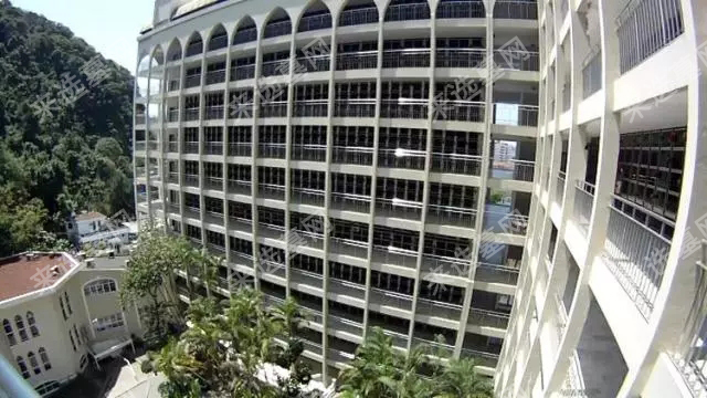 巴西最高的垂直墓地