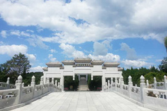 喜欢季羡林先生的爷爷如愿以偿安葬于华龙皇家陵园