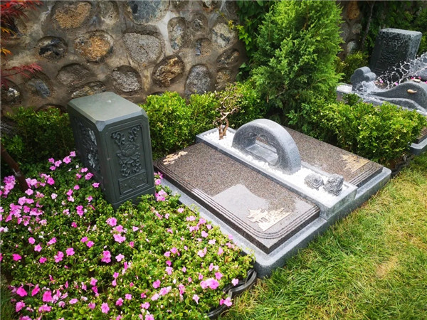 幽幽松亭