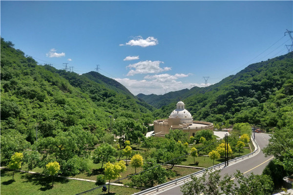 北京市9公山长城纪念林公墓