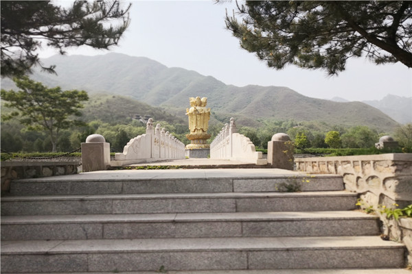 北京市昌平凤凰山陵园