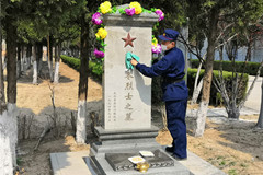 大兴区庞各庄消防救援站到天堂公墓开展祭悼英烈扫墓活动