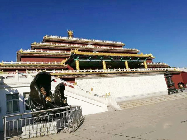 燕山塔陵万佛园金山塔