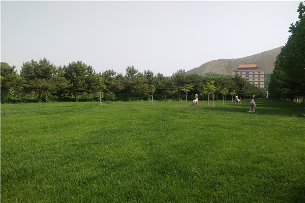 三河灵山宝塔陵园