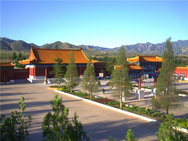 官厅中华永久陵园景观