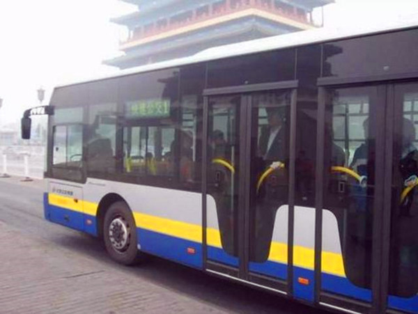扫墓专车