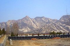 昌平佛山陵园一区公交线路怎么走？陵园代扫墓吗？
