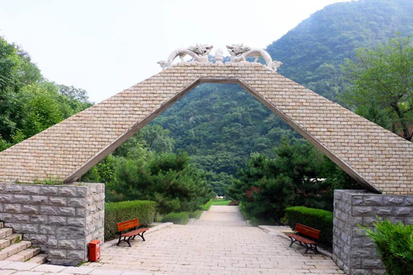 功泽园